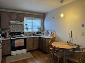 8 Robinwood Ave in Boston, MA - Building Photo - Building Photo