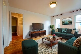 6019 Pine St in Omaha, NE - Building Photo - Building Photo