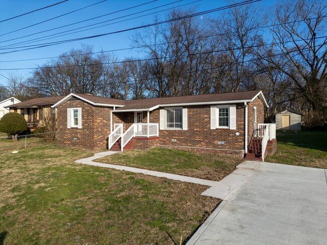 4010 Liberty St in Old Hickory, TN - Building Photo - Building Photo