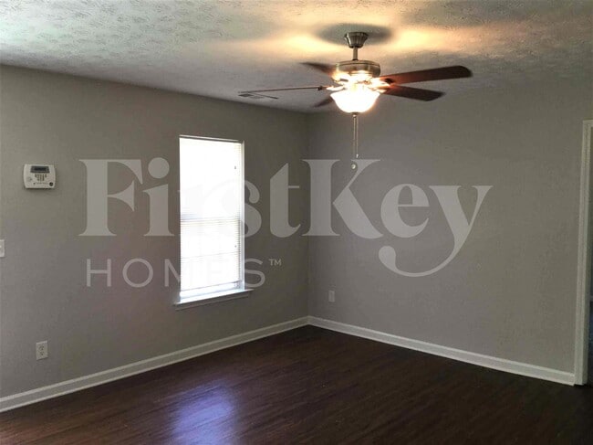 9161 Thrash St SW in Covington, GA - Building Photo - Building Photo