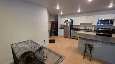 1221 Commonwealth Ave in Duluth, MN - Building Photo - Building Photo