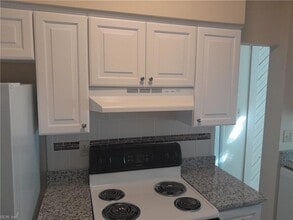 5719 Earnhardt St in Virginia Beach, VA - Building Photo - Building Photo