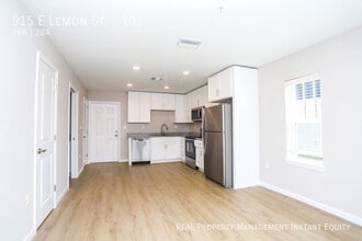 915 E Lemon St in Lakeland, FL - Building Photo - Building Photo