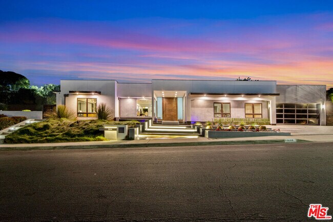 property at 3144 Corda Dr