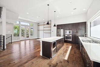 2119 Arabelle St in Houston, TX - Building Photo - Building Photo