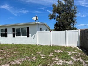 1011 Bianca in Melbourne, FL - Building Photo - Building Photo