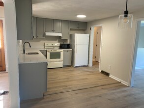 20 Dundee Dr in Bridgewater, MA - Building Photo - Building Photo