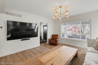 314 S Laurel St in Royal Oak, MI - Building Photo - Building Photo
