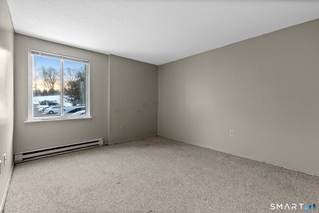 199 Burgundy Hill Ln in Middletown, CT - Building Photo - Building Photo