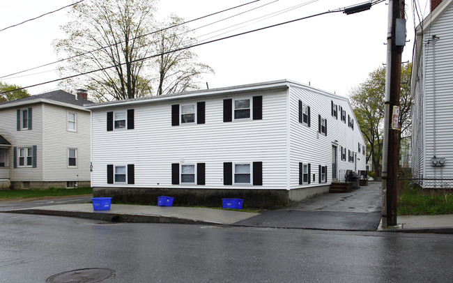 102-106 Woodford St in Portland, ME - Foto de edificio - Building Photo