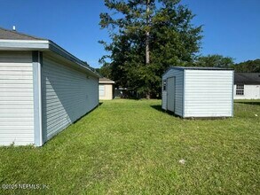 4019 Bryant Glen Ave in Jacksonville, FL - Building Photo - Building Photo