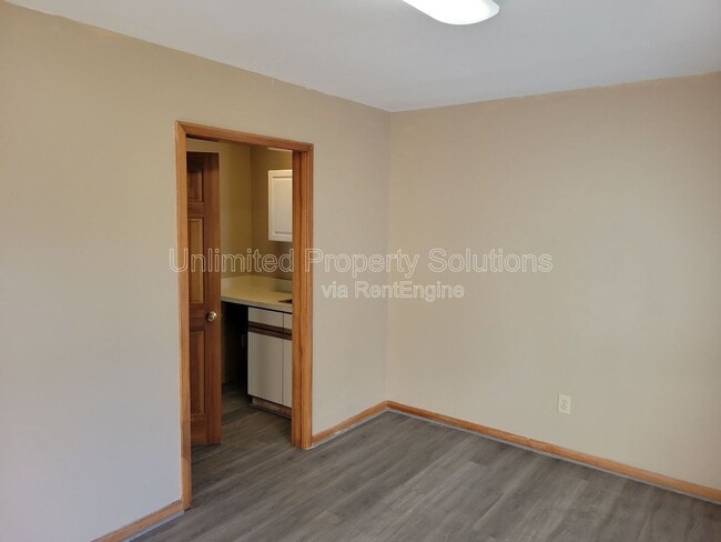 108 N Kerr Ave in Wilmington, NC - Foto de edificio - Building Photo