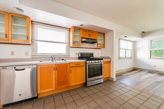 52 Morrison Ave in Newport News, VA - Building Photo - Building Photo
