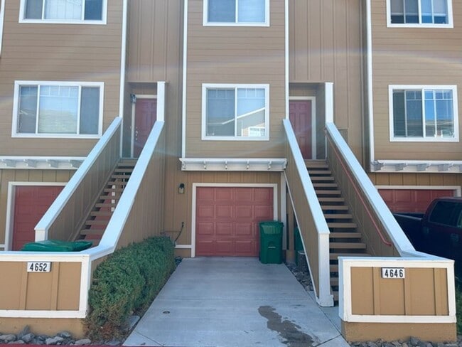 4646 Kathleen Denise Ln in Reno, NV - Building Photo - Building Photo