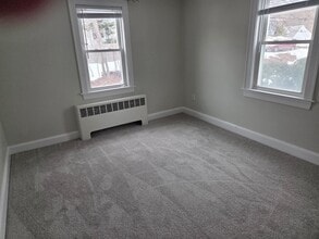 14 Strafford Pl in Westwood, MA - Building Photo - Building Photo