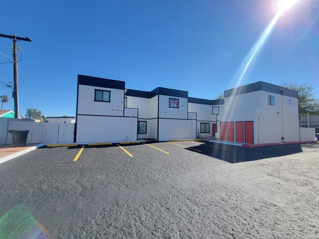 1766 E Pepper Cir, Unit 2 in Mesa, AZ - Building Photo - Building Photo
