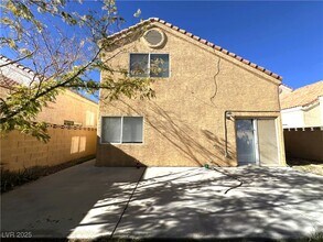 120 Clifton Heights Dr in Las Vegas, NV - Building Photo - Building Photo