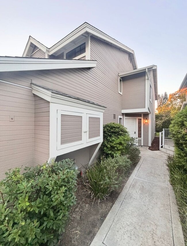 310 Windjammer Cir in Chula Vista, CA - Building Photo - Building Photo