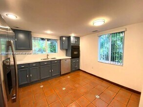 402 Majorca Ave in Coral Gables, FL - Building Photo - Building Photo