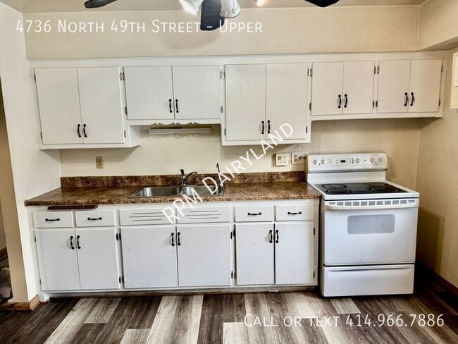 4736 N 49th St in Milwaukee, WI - Building Photo - Building Photo