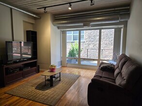 1430 S Michigan Ave, Unit 1430 S Michigan Ave in Chicago, IL - Building Photo - Building Photo