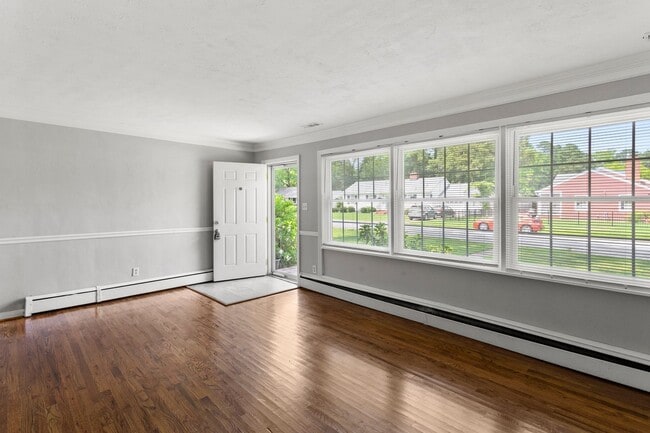 1201 Roberts Rd in Newport News, VA - Building Photo - Building Photo