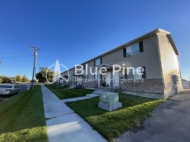 345 S Byron Ave in Shelley, ID - Building Photo - Building Photo