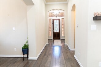 5519 Caper Shores Ln in Sugar Land, TX - Building Photo - Building Photo