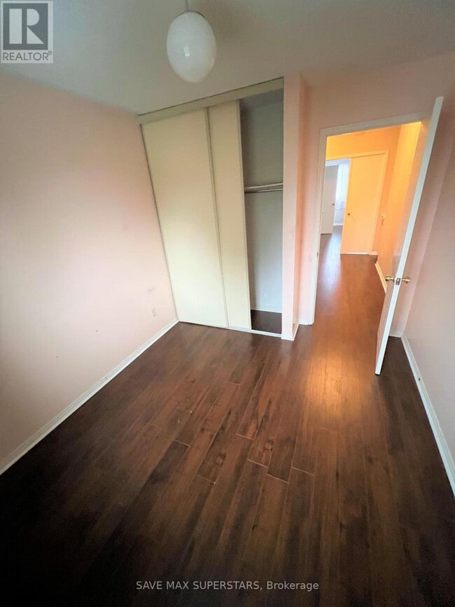 1484 Torrington Dr in Mississauga, ON - Building Photo - Building Photo