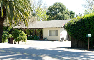 3 Healdsburg Ave