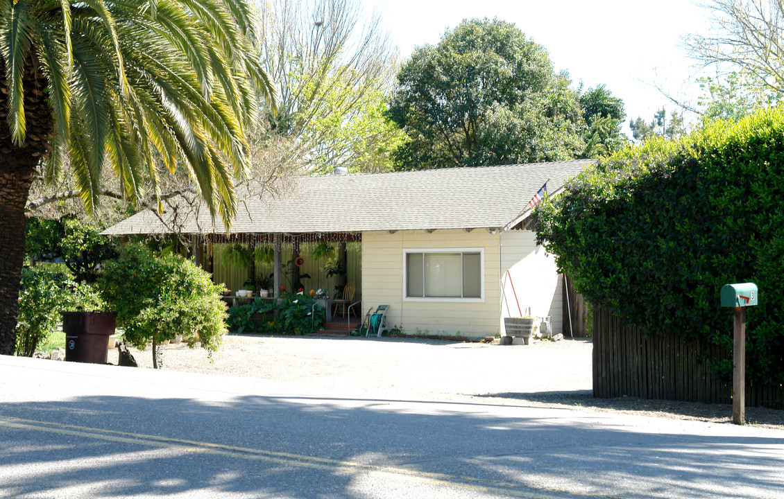 3 Healdsburg Ave in Healdsburg, CA - Building Photo