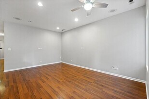 7717 N Marshfield Ave in Chicago, IL - Building Photo