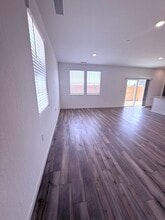 6461 W Austin Wy in Fresno, CA - Building Photo - Building Photo