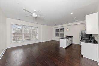 2500 Green Bay Rd in Evanston, IL - Building Photo - Building Photo