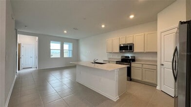 325 Sol Vis Dr in Dundee, FL - Building Photo - Building Photo