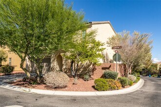 7920 Bartlett Peak St in Las Vegas, NV - Building Photo - Building Photo