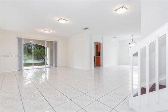 2398 SW 132nd Terrace in Miramar, FL - Foto de edificio - Building Photo