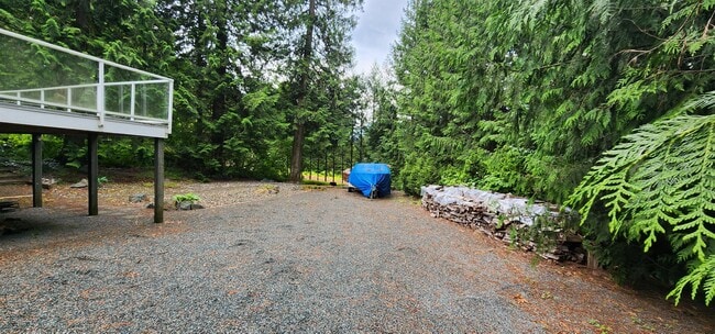 7513 Rockwell Dr in Agassiz, BC - Building Photo - Building Photo