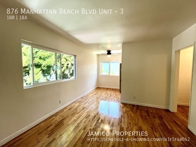 property at 876 Manhattan Beach Blvd