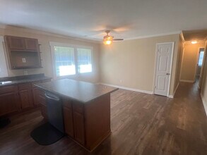 183 Rogers Dr in Manchester, TN - Building Photo - Building Photo