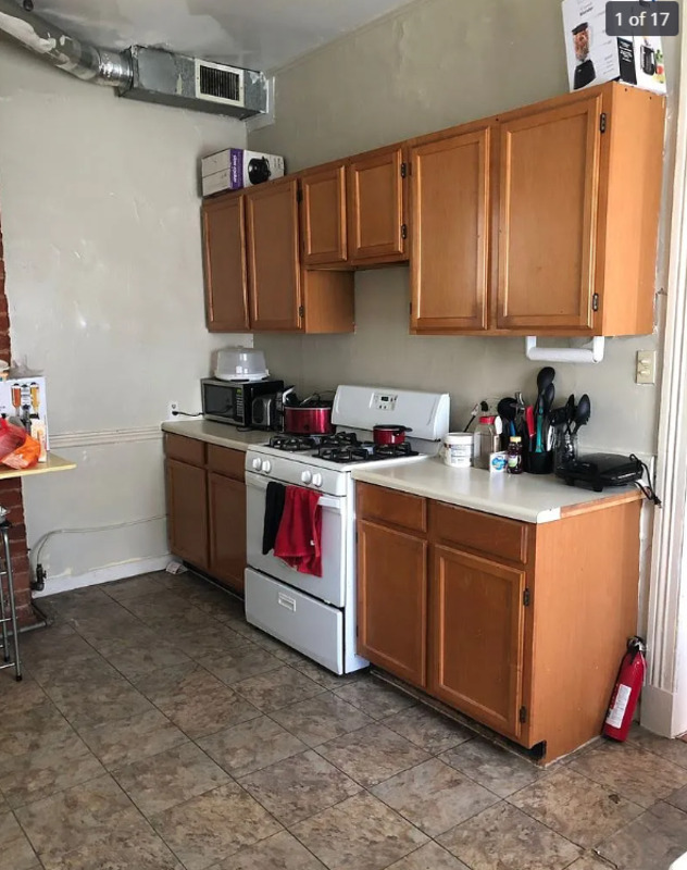 property at 124 S Laurel St