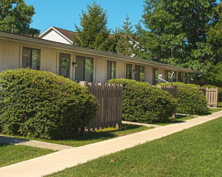 Meadowood Apartments in Jackson, MI - Foto de edificio