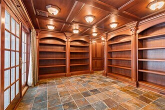 103 Pleasant Ridge Rd in Harrison, NY - Building Photo - Building Photo