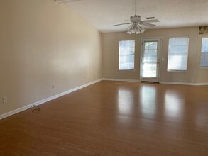 110 Five Iron Cir in Summerville, SC - Building Photo - Building Photo