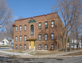 610 Logan Ave N in Minneapolis, MN - Building Photo - Building Photo