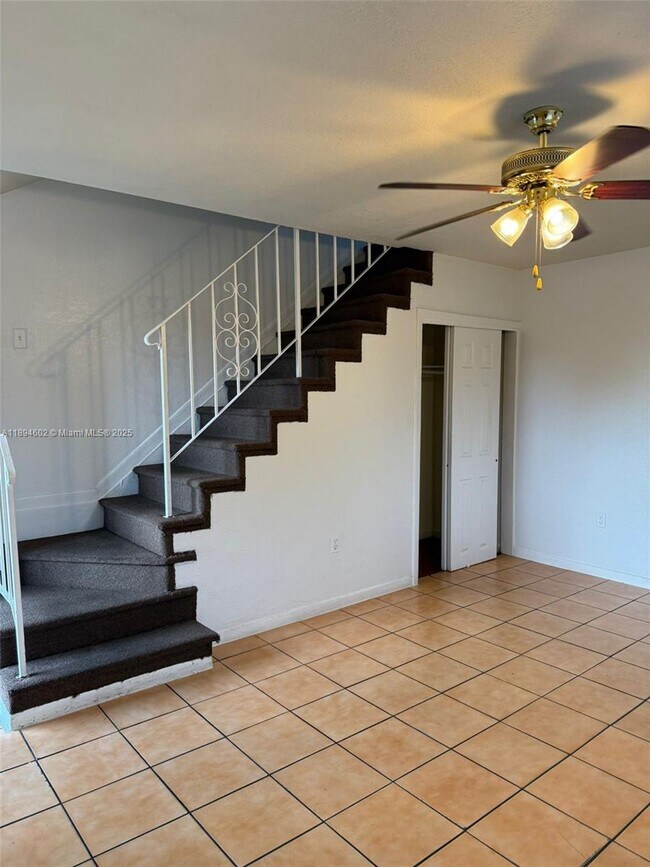 180 NE 71st St in Miami, FL - Building Photo - Building Photo