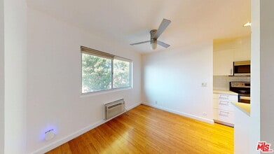 525 N Sycamore Ave in Los Angeles, CA - Building Photo - Building Photo