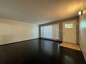 4610 SE 29th Ave in Portland, OR - Building Photo - Building Photo