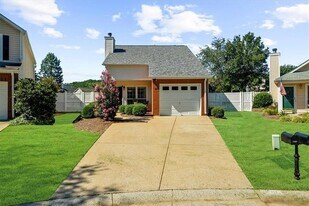 820 Camelon Ct in Alpharetta, GA - Building Photo