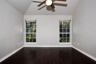 1401 Girard St in San Marcos, TX - Building Photo - Building Photo